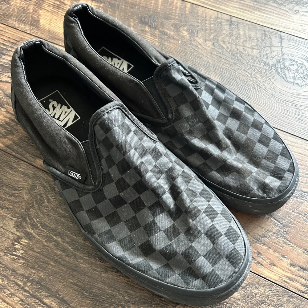 Men’s Vans slipons, black checkerboard, size 10.5
